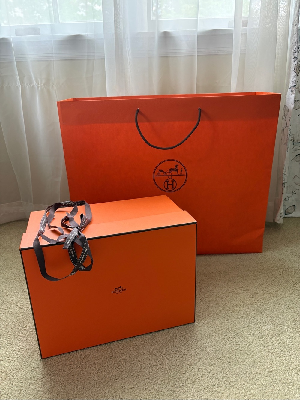 Hermès Iconic Orange Gift Box & Shopping Bag